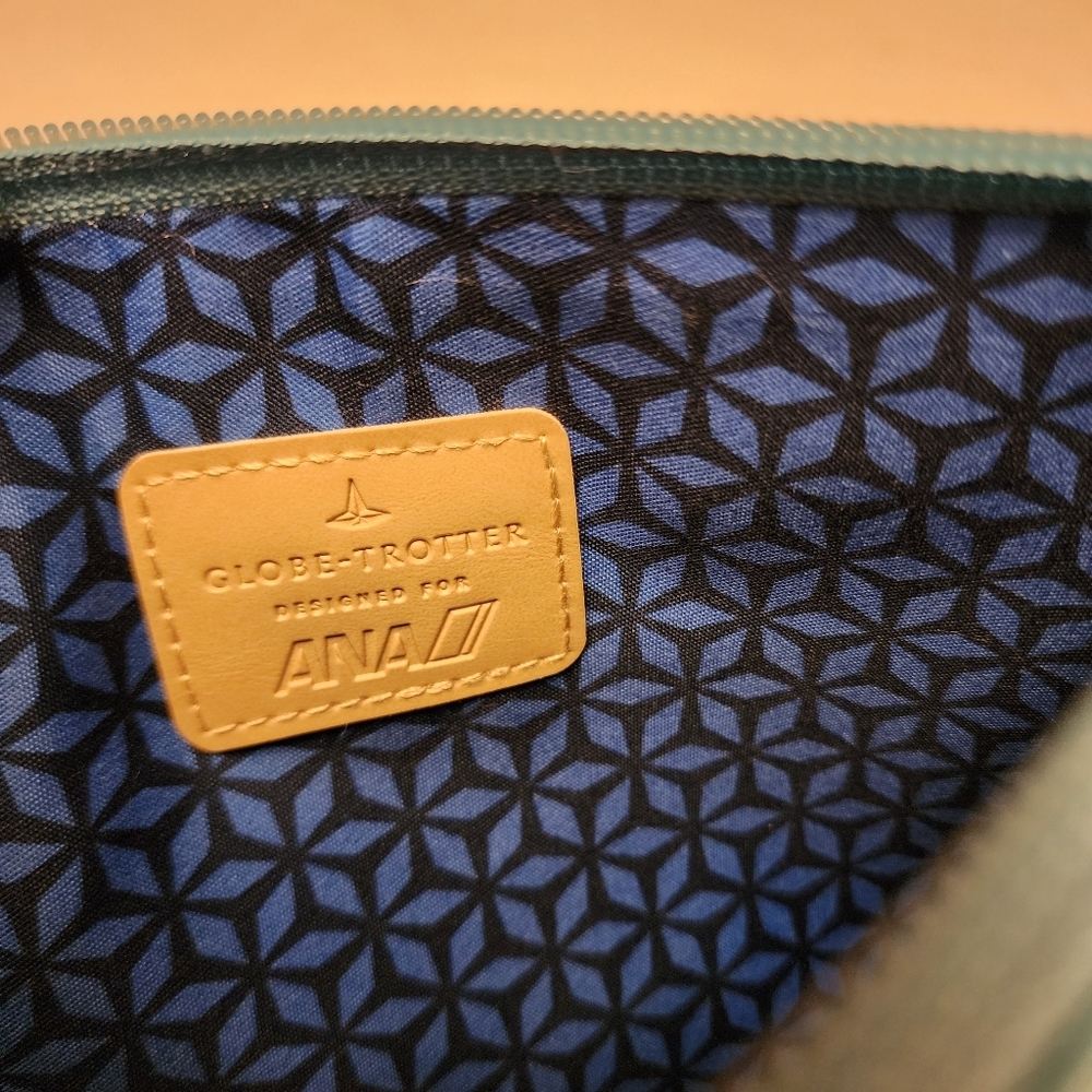 Globe Trotter Blue Leather Envelope Wristlet - Picture 6 of 10